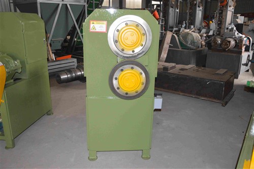 Máy cắt dải